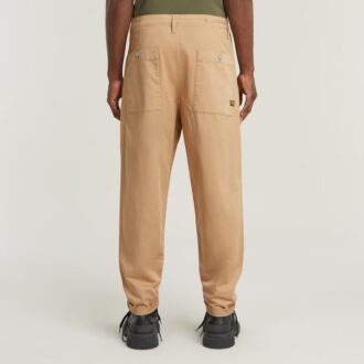 Chino plisat, relaxat, conic