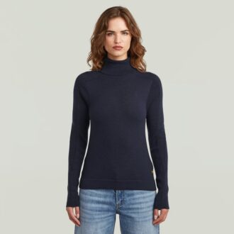 Core Turtle Slim Knit