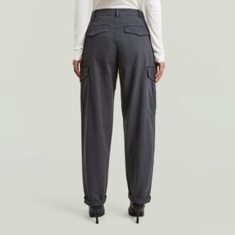Pantaloni chino cargo plisați și conici