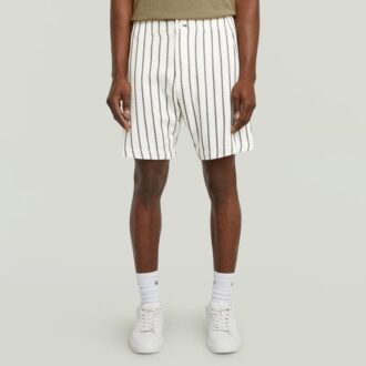 Pantaloni scurți de resort