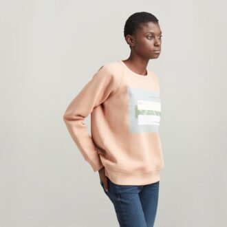 Pulover acoperit cu material RAW