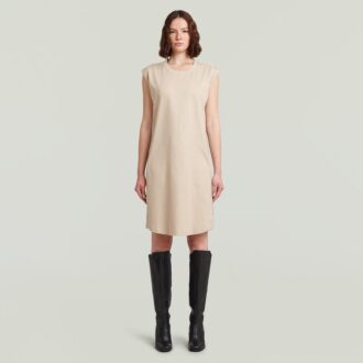 Rochie lejeră cu detaliu de cusătură