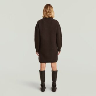 Rochie tricotată lejeră cu împletituri