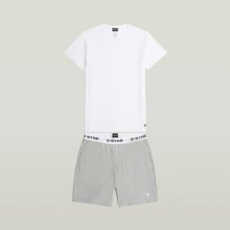 Set de pijamale cu tricou și pantaloni scurți
